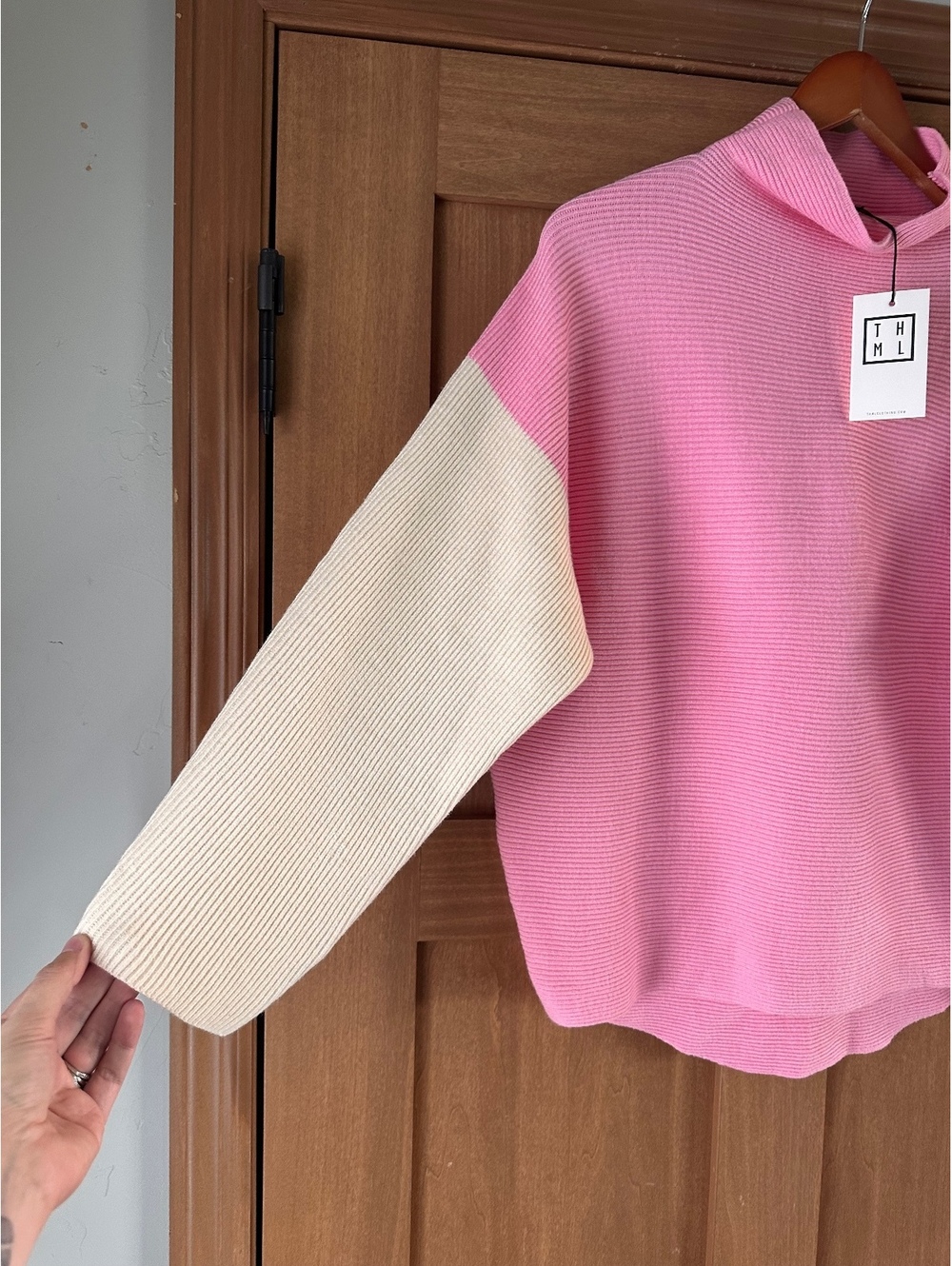 NWT THML Mock Neck Colorblock Knit Sweater Pink & Cream Women’s XS Oversized - Picture 2 of 10